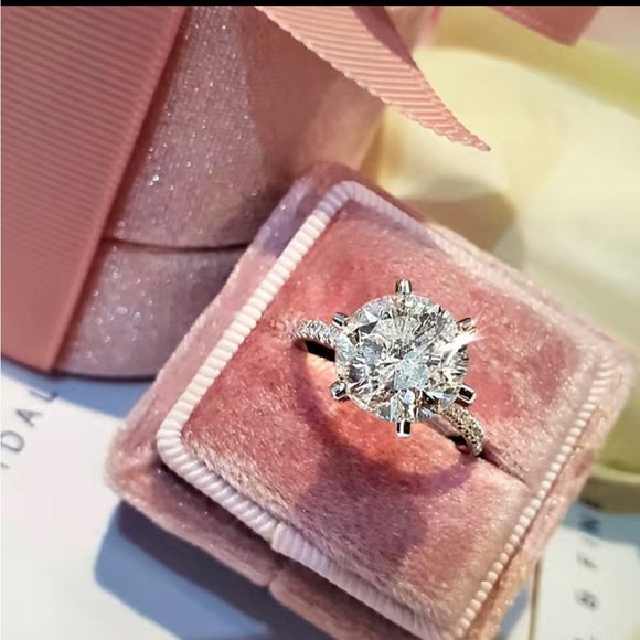 🌹Sparkling silver plated, zirconia engagement sizes 6. 2.5 CT - Picture 7 of 7